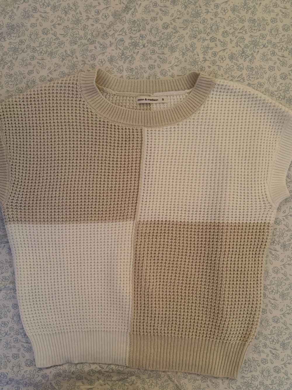 moon & madison Colorblock Waffle Knit Sweater Vest - Cream & Tan